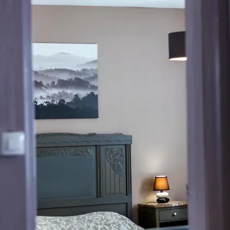 La Curiosité - 2 à Barr, Route Des Vins D'alsace * Barr